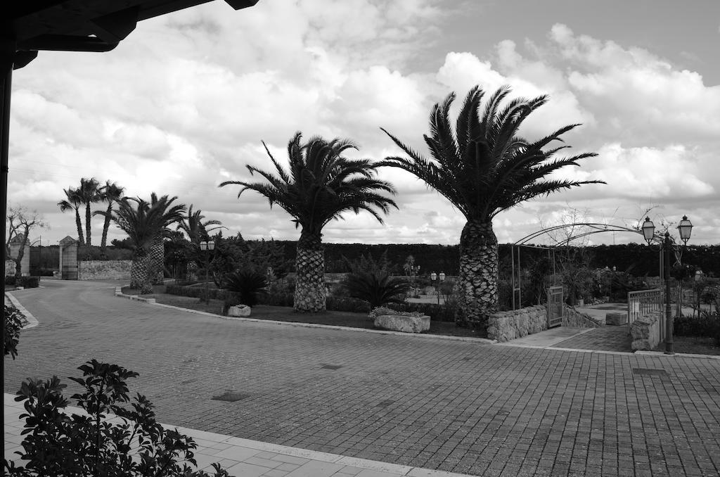 Relais La Giara Guest House Manduria Exterior photo